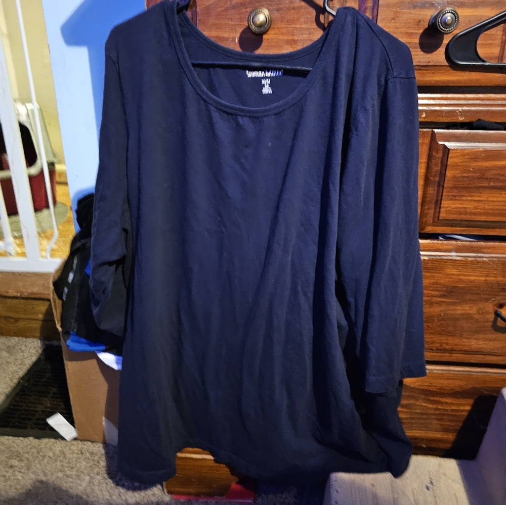 !!.               Womens 3X t shirt